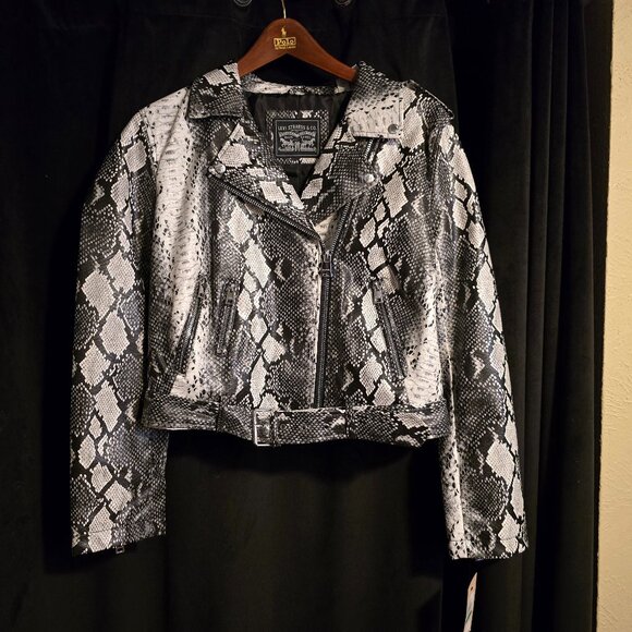 Levi's Jackets & Blazers - Levi's women's faux leather python moto jacket - Size Large - New